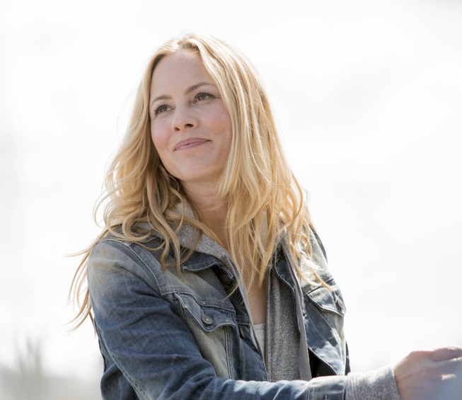 TOUCH: Lucy Robbins (Maria Bello)