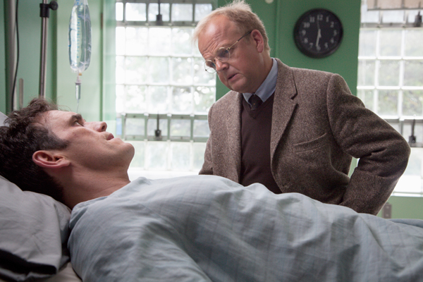 WAYWARD PINES:   Ethan (Matt Dillon, L) meets Dr. Jenkins (Toby Jones, R) in the "Where Paradise is Home" Event Series Premiere episode of WAYWARD PINES airing Thursday, May 14 (9:00-10:00 PM ET/PT) on FOX.  ©2015 Liane Hentscher/FOX