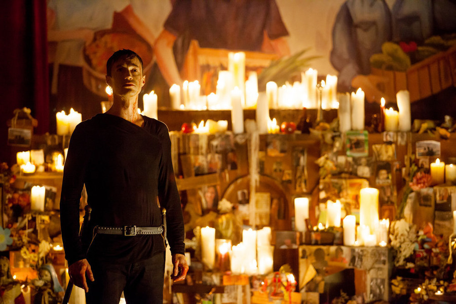 DOMINION -- "Heirs of Salvation" Episode 201 -- Pictured: Tom Wisdom as Michael -- (Photo by: Ilze Kitshoff/Syfy)