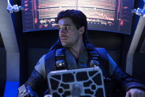 THE EXPANSE -- "Back to the Butcher" Episode 105 -- Pictured: Steven Strait as Earther James Holden -- (Photo by: Rafy/Syfy)
