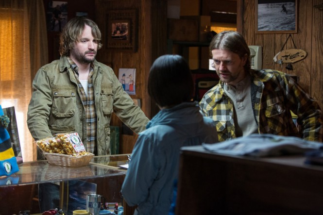 GRIMM -- "A Reptile Dysfunction" Episode 508 -- Pictured: (l-r) Lenny Jacobson as Oliver Dunbar, Dean Chekvala as Wayne Dunbar -- (Photo by: Scott Green/NBC)