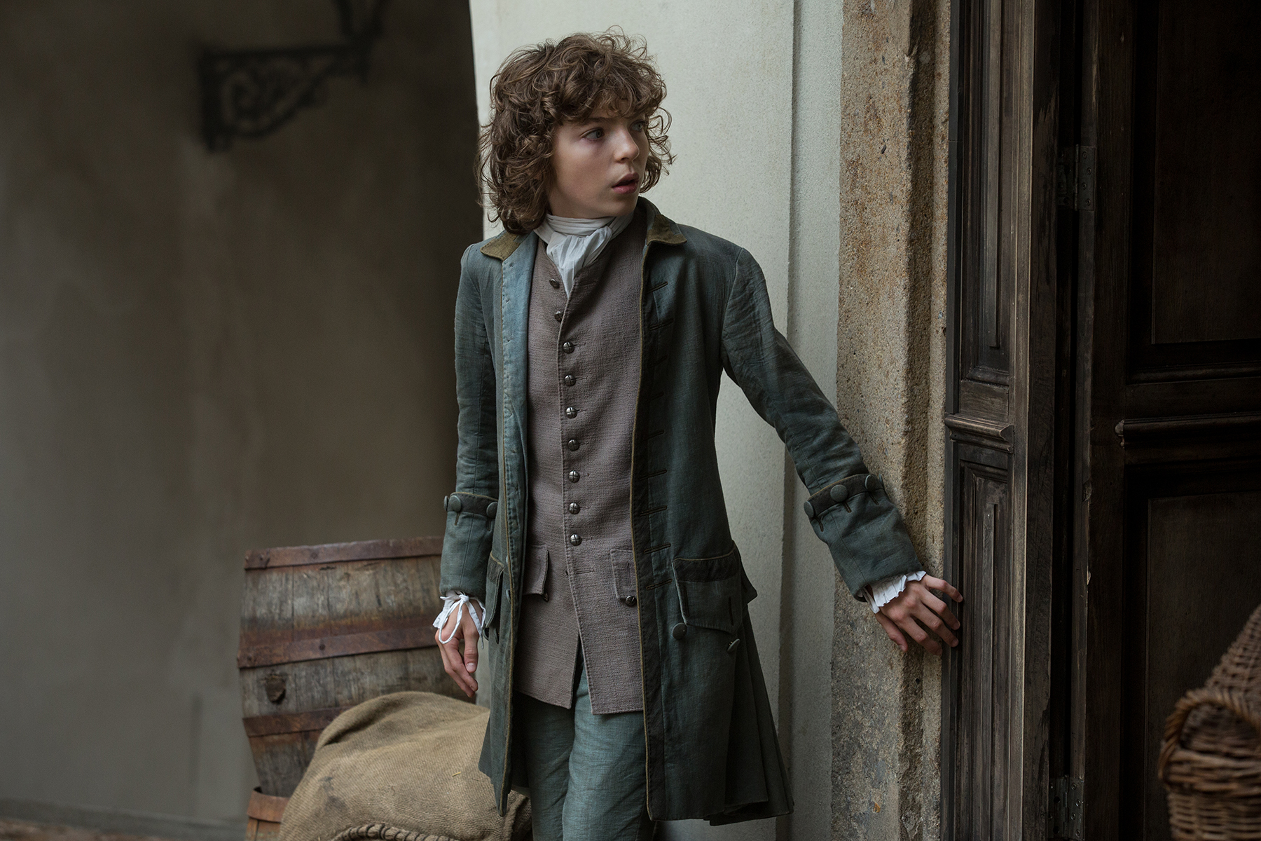 Look at this adorable little scamp! (Romann Berrux as Fergus)