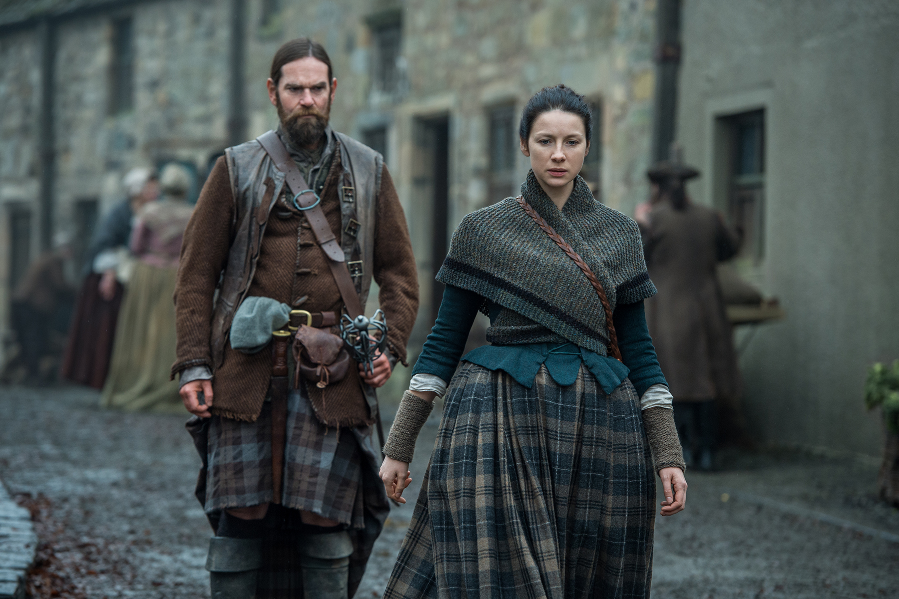 Ilu so much, Murtagh. (Left, Duncan Lacroix as Murtagh Fitzgibbons. Right, Claire being wrong about what Mary needs.)