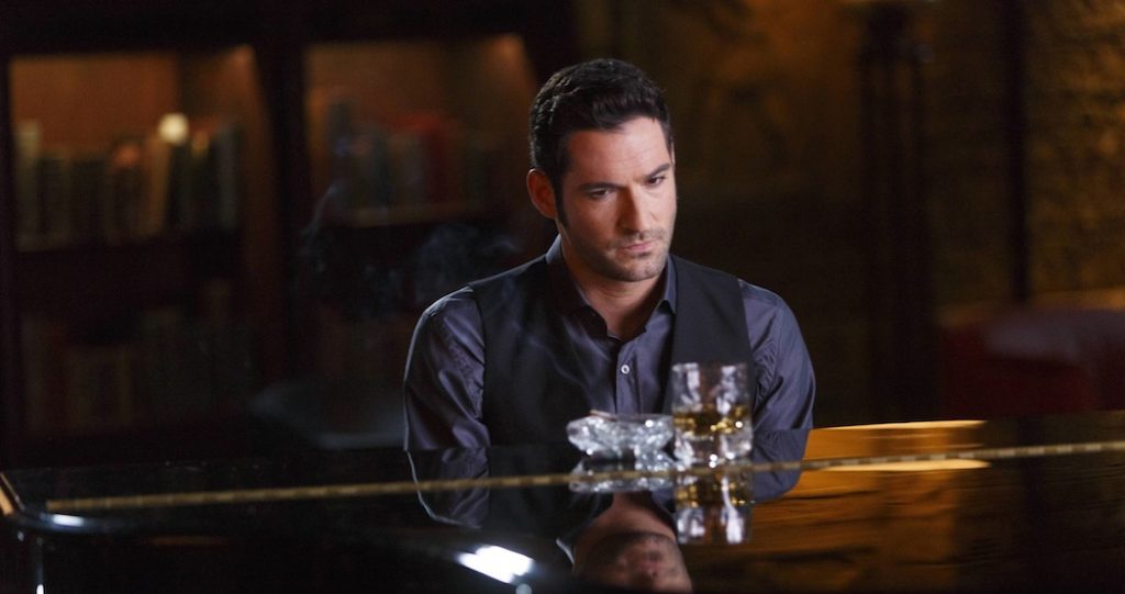 LUCIFER: Tom Elis in “Everything’s Coming Up Lucifer” season premiere episode of LUCIFER airing Monday, Sept. 19 (9:01-10:00 PM ET/PT) on FOX ©2016 Fox Broadcasting Co. Cr: Michael Courtney/FOX.