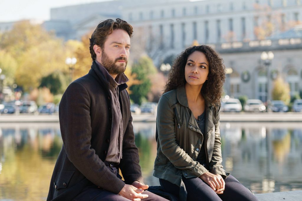 SLEEPY HOLLOW: L-R: Tom Mison and Lyndie Greenwood in the "Columbia" Season Four premiere episode of SLEEPY HOLLOW airing Friday, Jan. 4 (9:00-10:00 PM ET/PT) on FOX. ©2017 Fox Broadcasting Co. CR: Tina Rowden/FOX