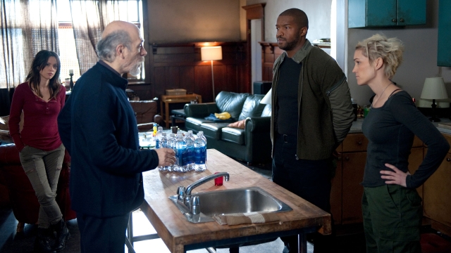 s01_e0105_01_135966925655