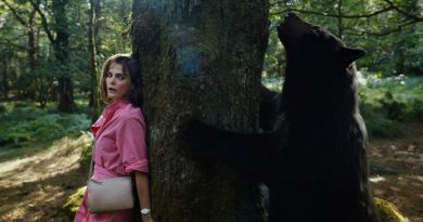 COCAINE BEAR Is Exactly The Movie You Think It Is